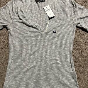 Abercrombie & Fitch Gray Ribbed Women's Tee